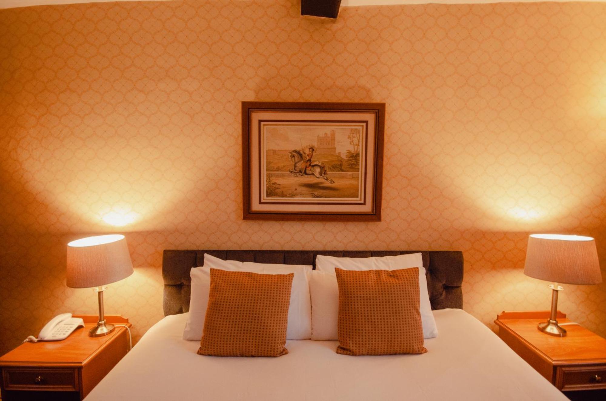 Howfield Manor 3*