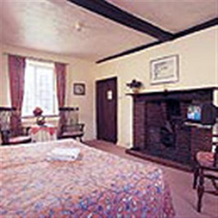 Howfield Manor 3* Canterbury